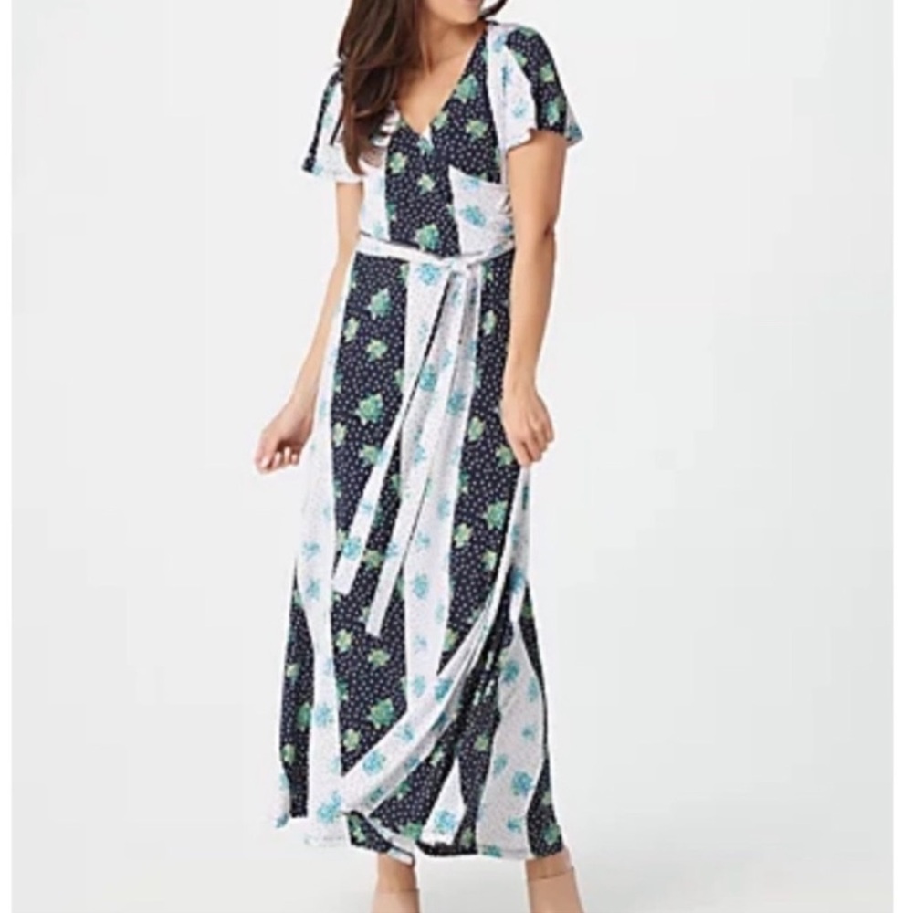 EUC Du Jour Short Sleeve, Wrap, Maxi Length Dress. Size L, Navy blue/white